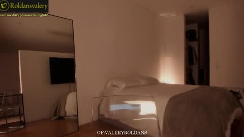 Valery Roldans online show from 05-05-26, 02:41