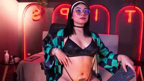 Snapshot of roma_hells chatting on 09-17-25, 07:04 roma_hells online show from 09-17-25, 07:04