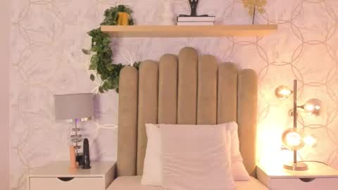 Snapshot of roma_love_ chatting on 12-08-24, 12:19 online show from 12-08-24, 12:19