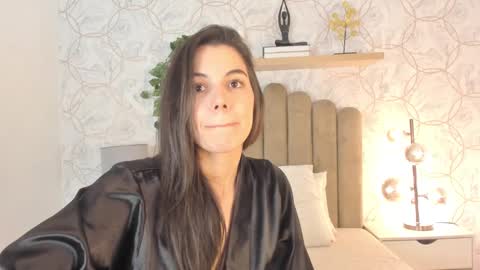 Snapshot of roma_love_ chatting on 01-10-25, 11:43 online show from 01-10-25, 11:43