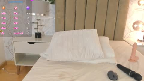 Snapshot of roma_love_ chatting on 01-21-25, 02:59 online show from 01-21-25, 02:59