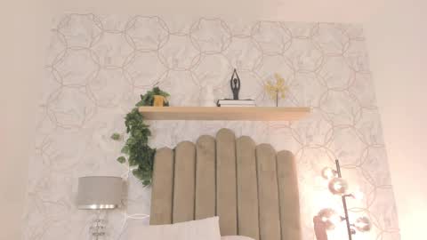 Snapshot of roma_love_ chatting on 02-19-25, 02:55 online show from 02-19-25, 02:55