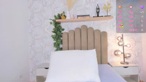 Snapshot of roma_love_ chatting on 09-09-25, 11:32 online show from 09-09-25, 11:32
