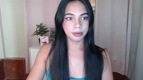 Snapshot of romantic_kath chatting on 12-16-24, 01:21 KATH online show from 12-16-24, 01:21