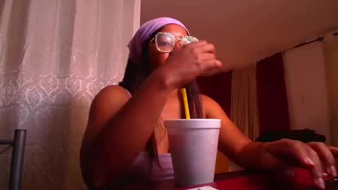 Snapshot of romantic_stargirl chatting on 03-22-26, 01:53 Is A Belle online show from 03-22-26, 01:53