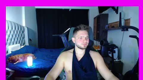 Snapshot of romantic_twunk chatting on 10-04-25, 05:38 romantic_twunk online show from 10-04-25, 05:38