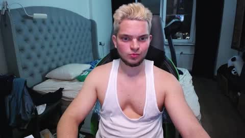 Snapshot of romantic_twunk chatting on 11-09-25, 09:57 romantic_twunk online show from 11-09-25, 09:57