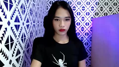 Snapshot of romanticslutxxx chatting on 02-11-25, 09:31 empress online show from 02-11-25, 09:31