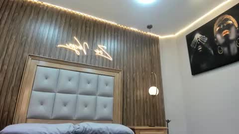 Snapshot of romeo__bossi chatting on 03-21-26, 11:26 Romeo Bossi online show from 03-21-26, 11:26