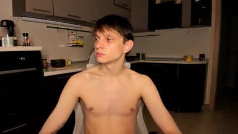 Romeo online show from 10-06-25, 06:11