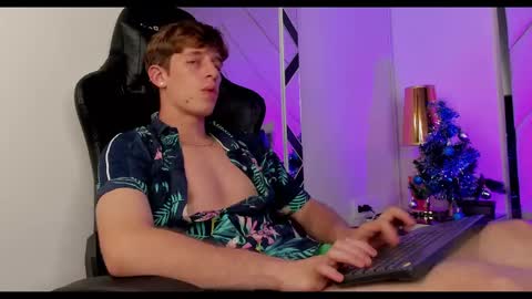 Romeo Ricci online show from 12-28-24, 01:08