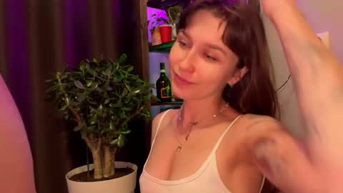 Romeo and Kate online show from 10-25-25, 12:34