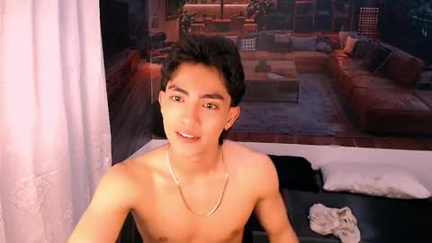 Romeo online show from 11-25-25, 04:01