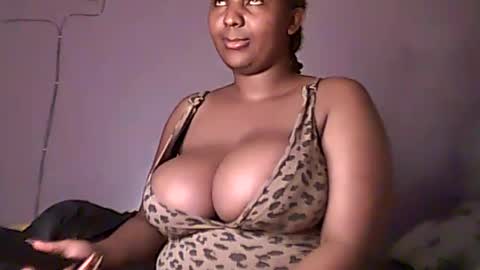Romina 26 online show from 06-21-26, 03:20