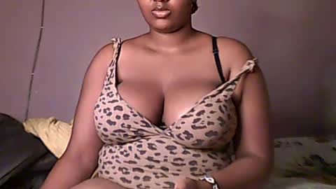 Romina 26 online show from 06-22-26, 03:25