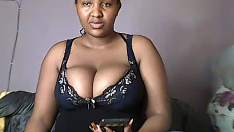 Romina 26 online show from 06-27-26, 09:03