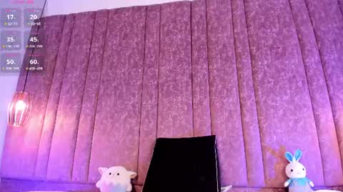 Snapshot of rominareyes chatting on 07-31-26, 05:29 Romina online show from 07-31-26, 05:29