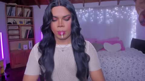 Romi Rouse online show from 01-14-26, 03:34