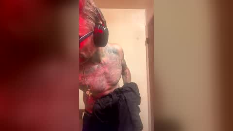 ronaldheminger6715 online show from 06-22-26, 06:43