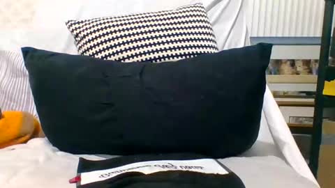 ronbig8inch online show from 10-27-25, 06:12