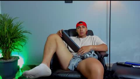 RonnieCanford online show from 02-20-26, 06:26