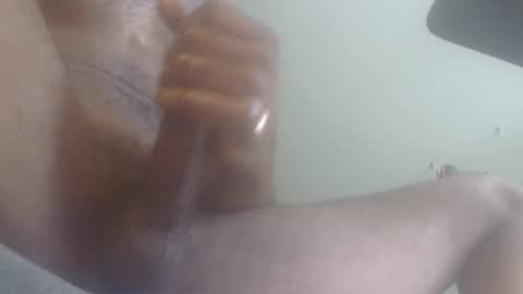 Snapshot of ronnieblc chatting on 10-04-25, 06:17 plantDADDYking online show from 10-04-25, 06:17