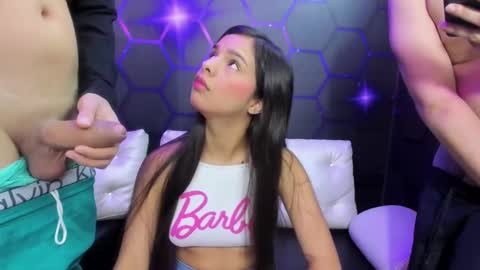 Snapshot of room_kitty chatting on 02-24-25, 11:10 MIA AND PAUL online show from 02-24-25, 11:10