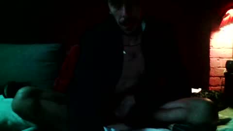 Snapshot of rootbott chatting on 11-16-25, 07:36 rootbott online show from 11-16-25, 07:36