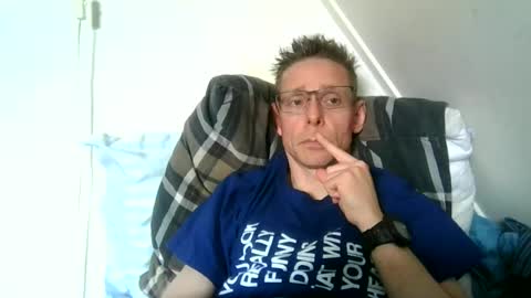 Snapshot of rororober chatting on 06-15-26, 01:24 rororober online show from 06-15-26, 01:24
