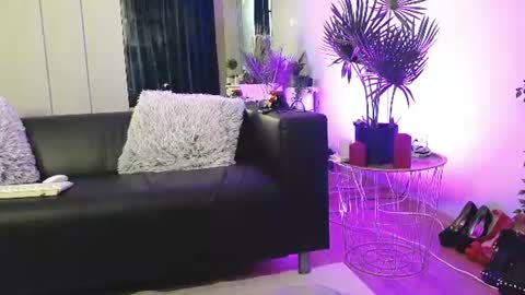 Rose online show from 07-12-26, 04:14