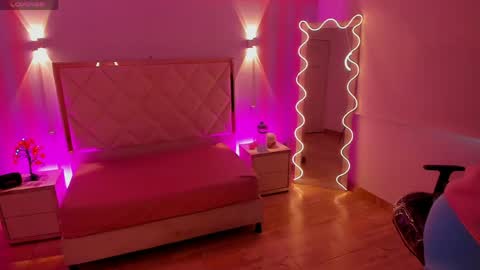 ROSALIN online show from 05-05-26, 11:18
