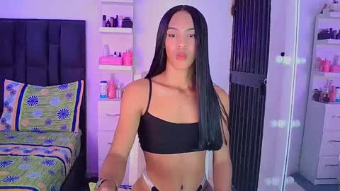 Snapshot of rosalindasexy chatting on 12-03-24, 04:03 Rosalinda online show from 12-03-24, 04:03
