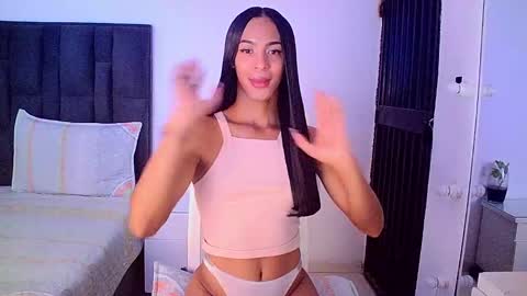 Snapshot of rosalindasexy chatting on 12-22-24, 03:00 Rosalinda online show from 12-22-24, 03:00