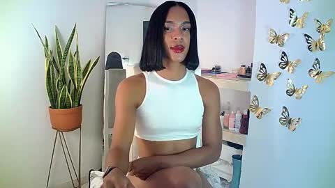 Snapshot of rosalindasexy chatting on 02-28-25, 11:36 Rosalinda online show from 02-28-25, 11:36