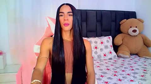 Snapshot of rosalindasexy chatting on 03-12-26, 04:29 Rosalinda online show from 03-12-26, 04:29