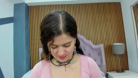 Snapshot of rosalinegrey chatting on 09-29-25, 05:56 Rosaline Grey online show from 09-29-25, 05:56