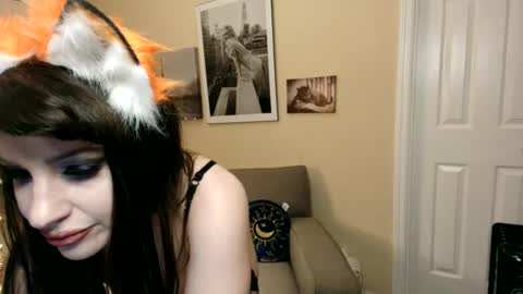 Snapshot of rosalyna chatting on 02-11-25, 08:26 Roslyna online show from 02-11-25, 08:26