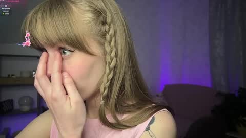 RoosaMoore online show from 04-25-26, 02:58