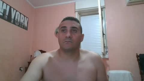 Snapshot of rosario1212 chatting on 10-31-25, 12:55 Rosario online show from 10-31-25, 12:55