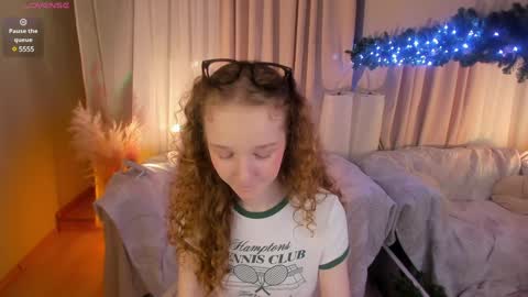 Rose online show from 12-20-24, 12:52