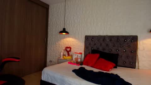 Rose online show from 02-04-26, 10:58