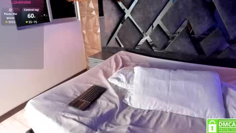 Rose online show from 11-19-25, 04:23