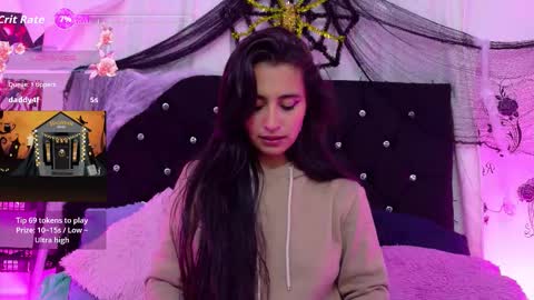 Rose online show from 10-30-25, 04:14