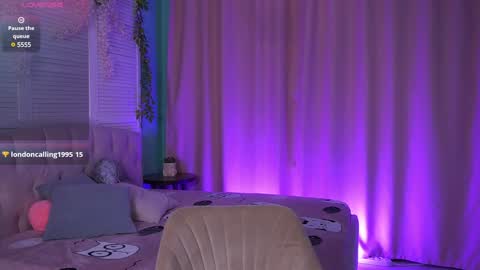 Snapshot of roseallan chatting on 01-15-25, 05:50 Rose online show from 01-15-25, 05:50