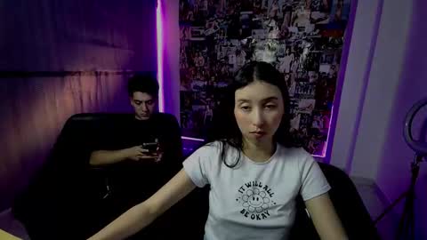 Snapshot of roseandviktor23 chatting on 09-30-25, 04:28 Rose Sins and Don Viktor online show from 09-30-25, 04:28