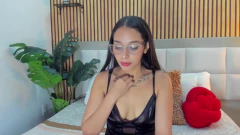 roseaurora online show from 02-25-26, 01:21