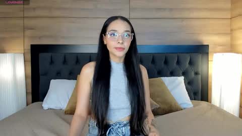 roseaurora online show from 03-15-26, 03:34