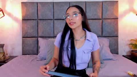roseaurora online show from 05-04-26, 12:01