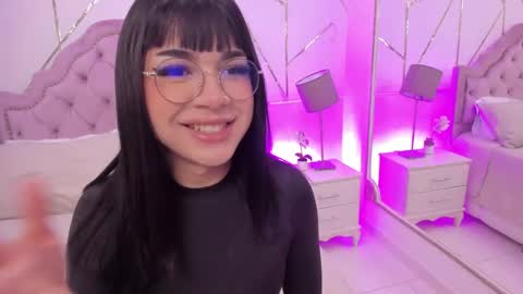 Rose online show from 01-26-25, 01:04