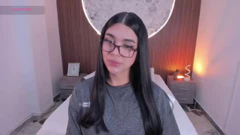 Rose online show from 01-16-26, 01:04